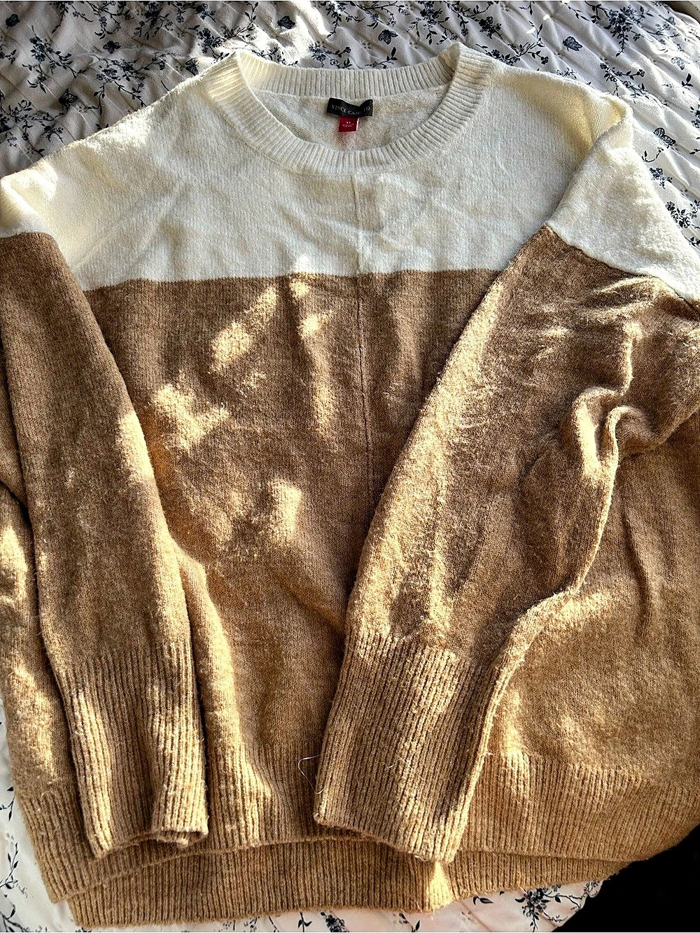 Vince Camuto Extended Shoulder Colorblock Sweater Brown & Cream XL